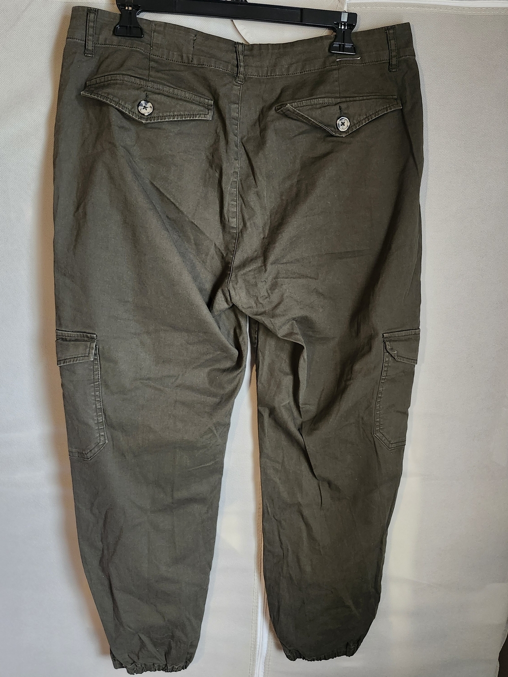 Utility Olive Cargo Joggers with Elastic Cuffs - Picture 7 of 8